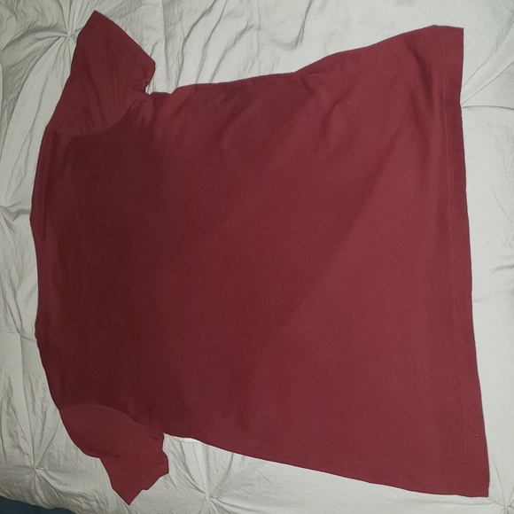 Vans Maroon Fitted Tee with Tan Logo Writing. - Picture 5 of 5